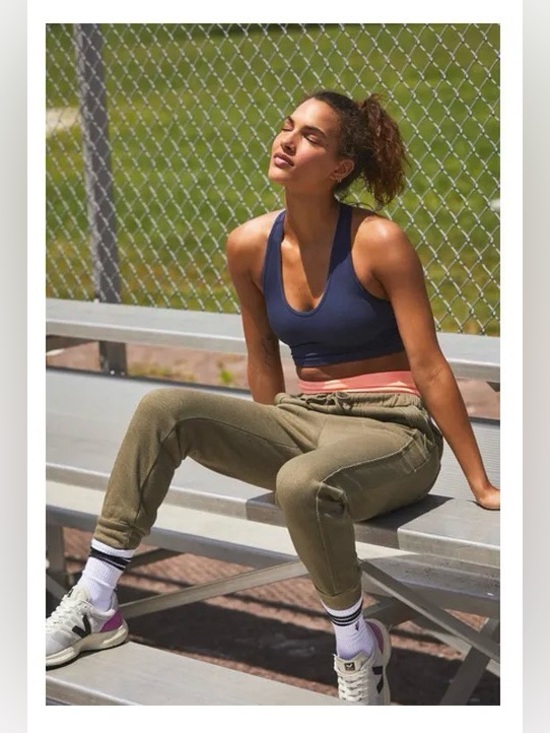 FP Movement by Free People Tops - BNWT Free people movement Women's Midnight Navy  Free Throw Crop size M $57USD
